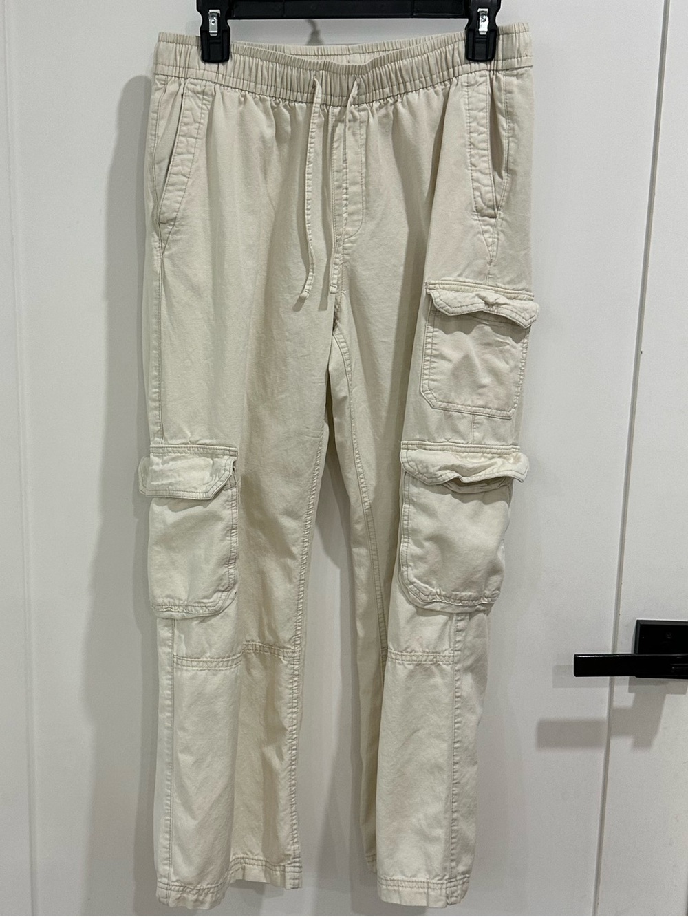 Old Navy Cream Cargo Pants mid rise wide leg